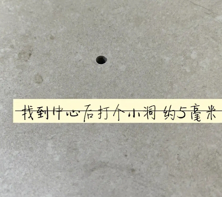 湖滨瓷砖空鼓维修公司专业解答在瓷砖铺贴过程中，如果砂料搅拌不均匀，将会带来以下问题